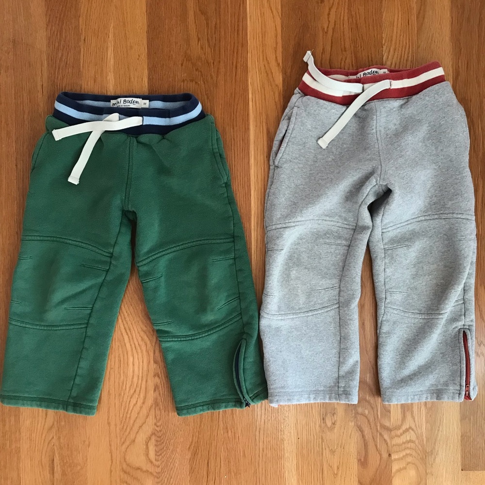 Lot of Mini Boden 5T sweatpants